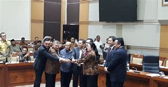 Anggota Komisi 3 Ada Berapa Dpr Ri 2020